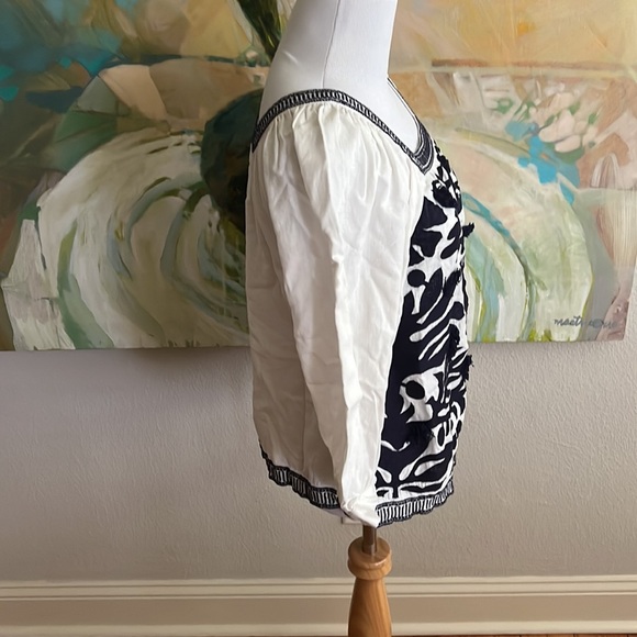 Anthropologie Maeve Liyah Linen Embroidered Blouse Shirt Top Size 0 - Picture 13 of 16